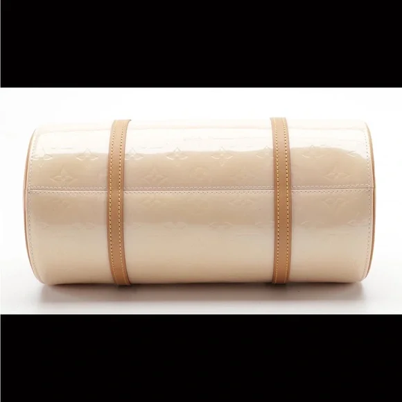 Louis Vuitton Bedford Bag in Marshmallow Monogram Vernis - Picture 5 of 9